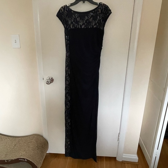 Formal evening dress - Picture 1 of 5